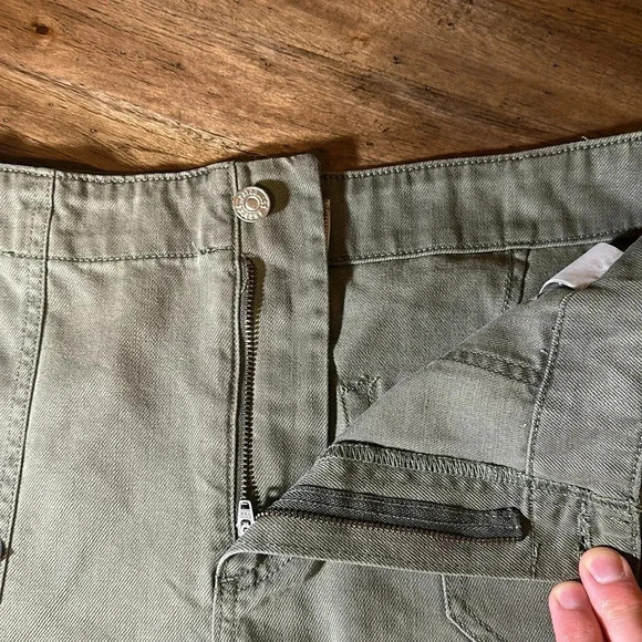 NWT PAIGE Designer WMN 31 Vintage Green Shorts (60Cotton/40Lyocell) Nordstrom - Picture 9 of 16